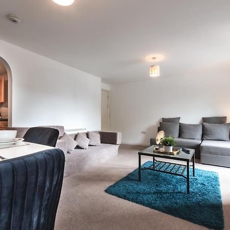 BEST PRICE! LARGE SPACIOUS 2 BED APARTMENT - King Size or Single Beds, Sofabeds, Smart TVs, FREE PARKING Southampton Exterior foto